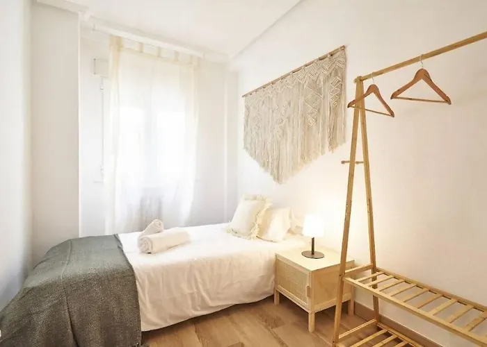 Torre De La Clerecía Centro Apartamento *