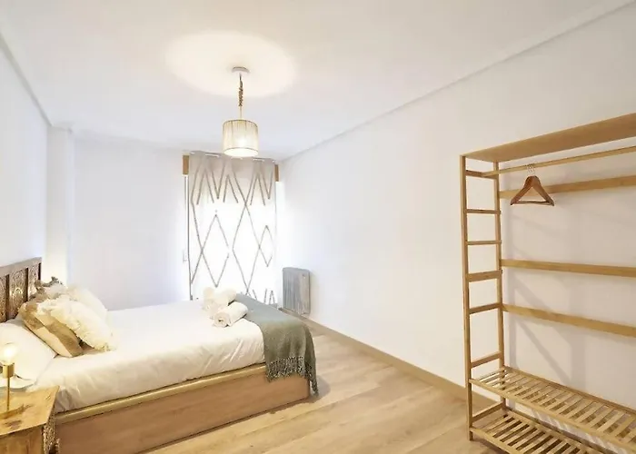 Torre De La Clerecía Centro *